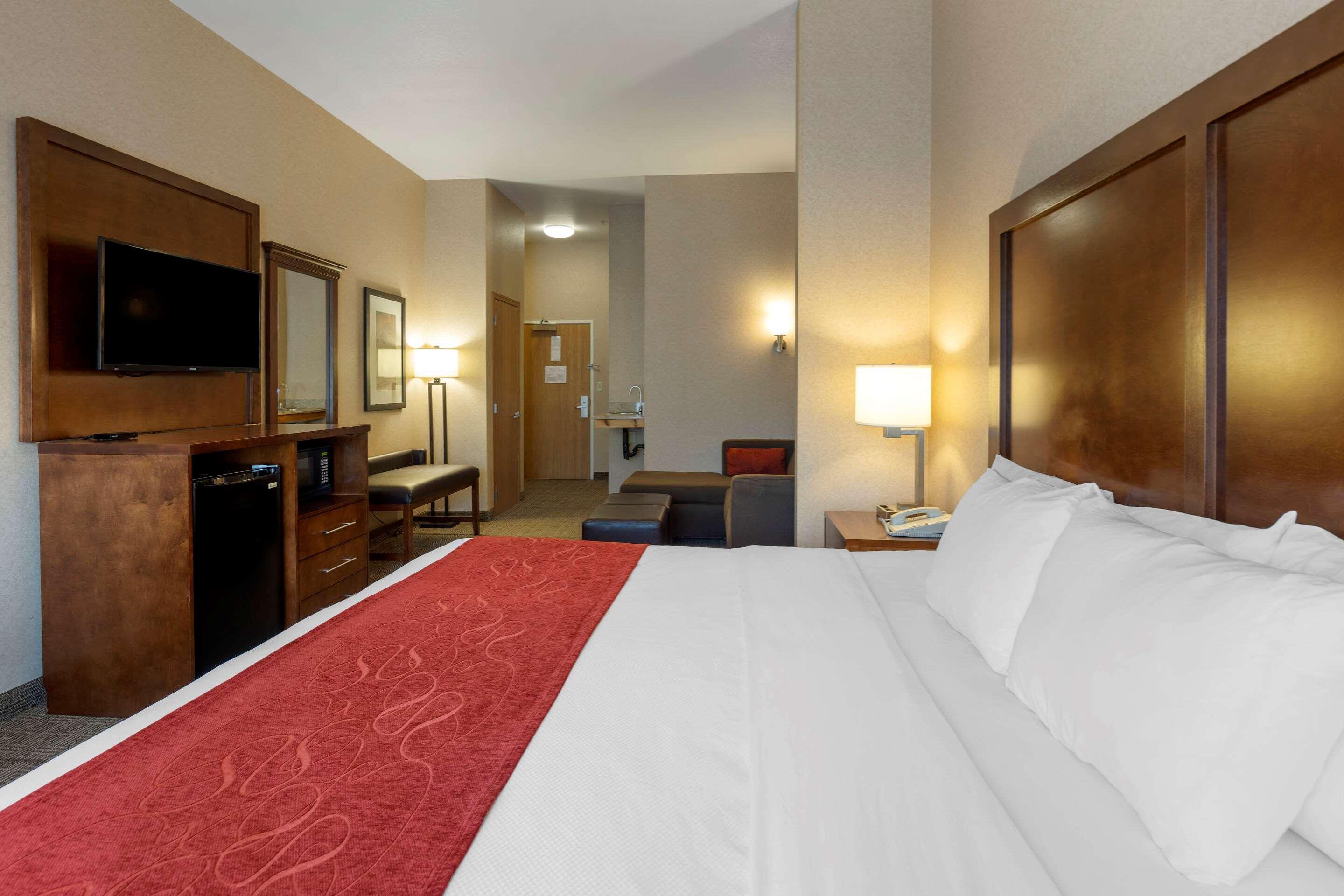 Comfort Suites Anchorage International Airport Exterior foto