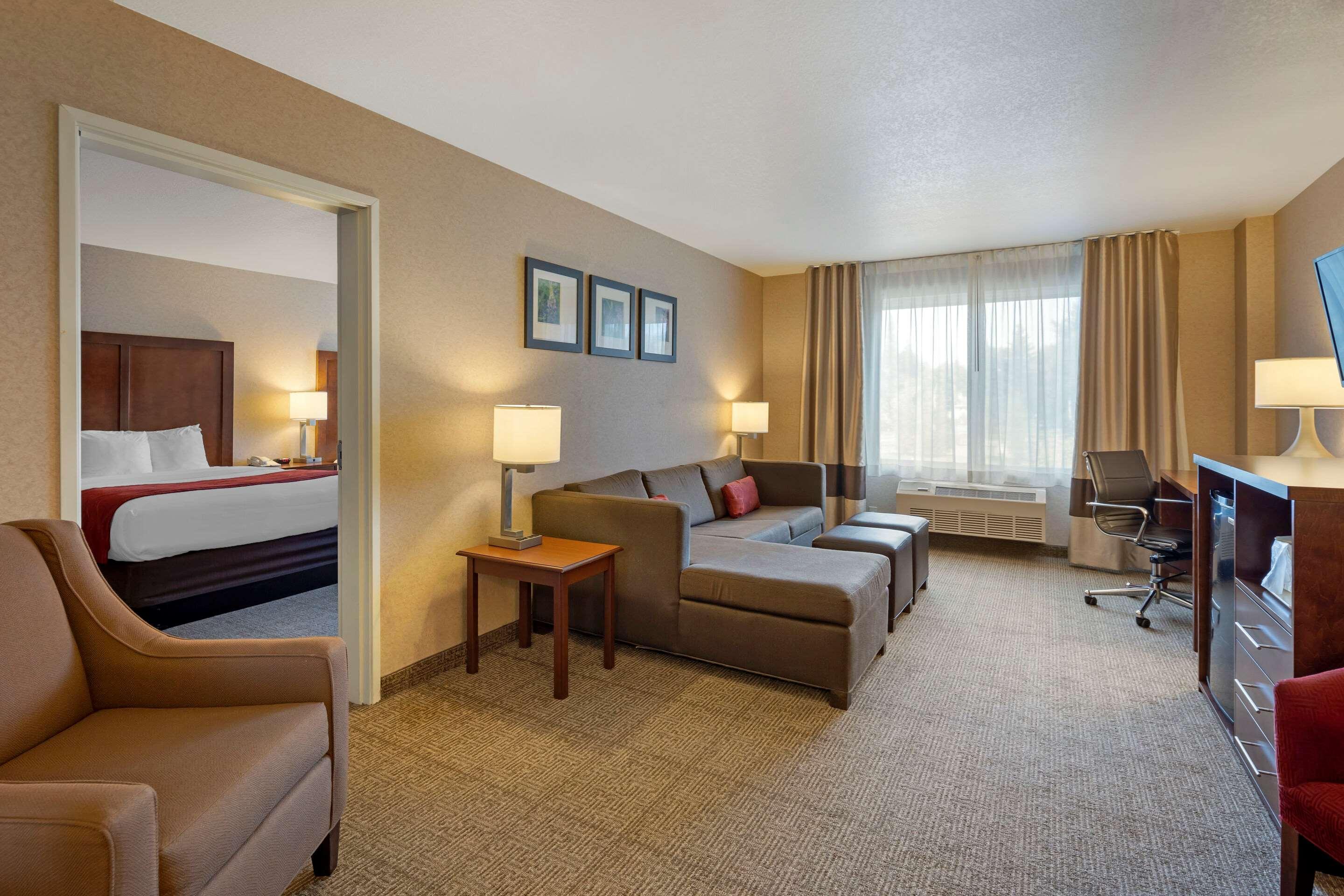 Comfort Suites Anchorage International Airport Exterior foto